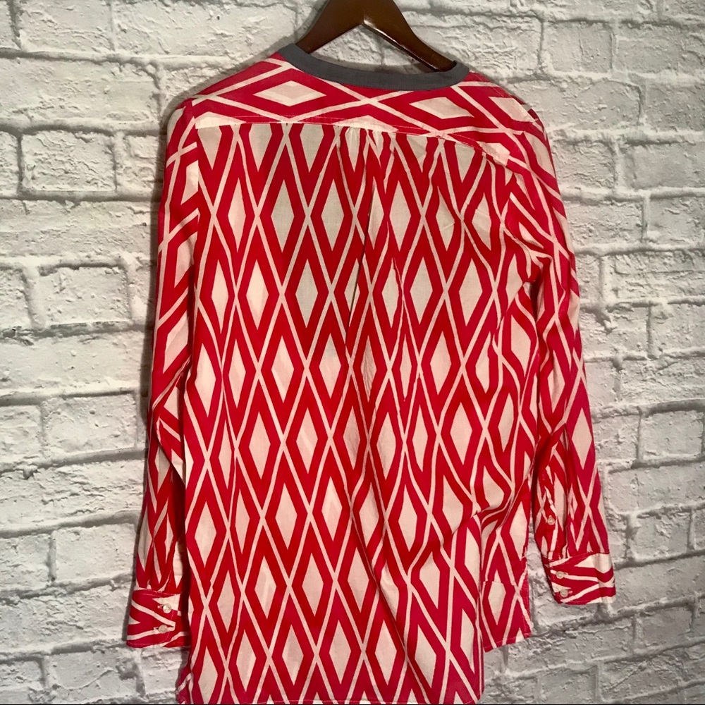 Abstract Tunic - Picture 2 of 4